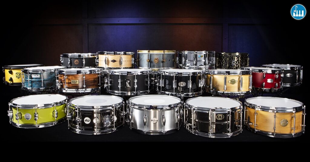 Drums of different characteristics and brands, one of the most used and popular types of drums.